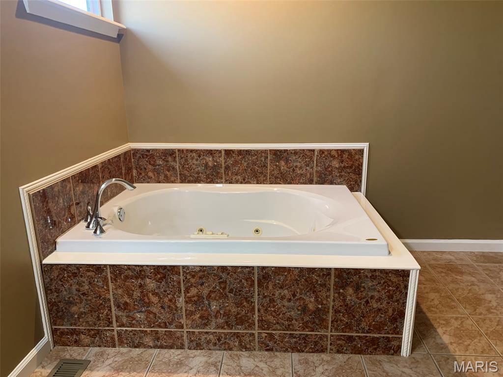 3136 Mill Hill Road St. Clair, MO 63077 - Photo 17 of 98