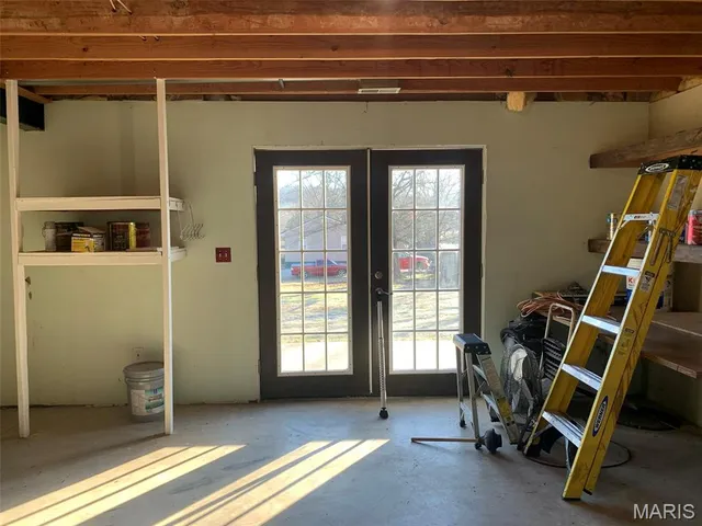 $460,000 | 3136 Mill Hill Road, St. Clair, MO 63077