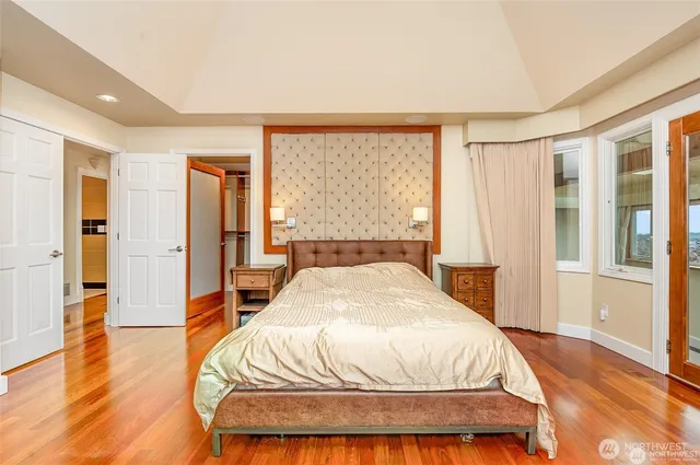 a view of walk in closet