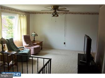 403 Maple Road Claymont, DE 19703 - Photo 3 of 9 Living Room