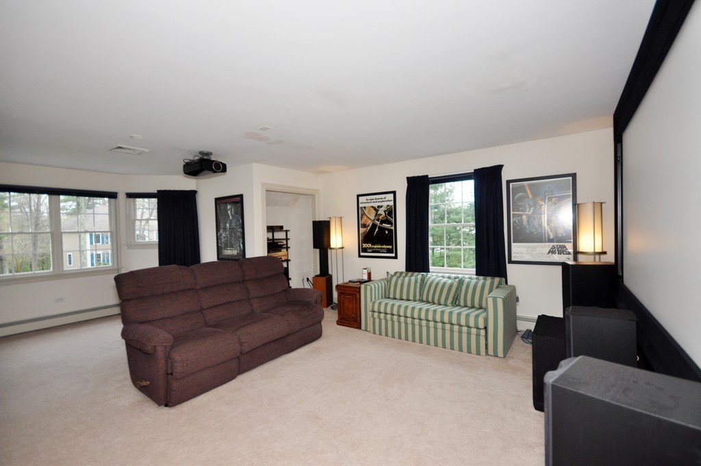 18 Sweeney Ridge Road Bedford, MA 01730 - Photo 15 of 17 Gallery Image 15