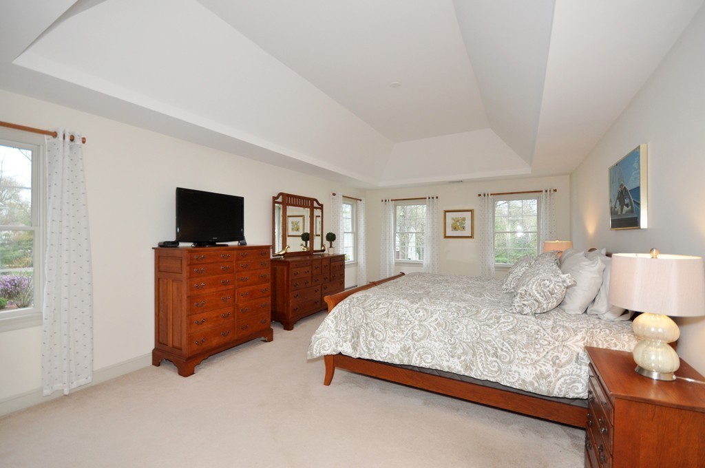 18 Sweeney Ridge Road Bedford, MA 01730 - Photo 10 of 17 Gallery Image 10