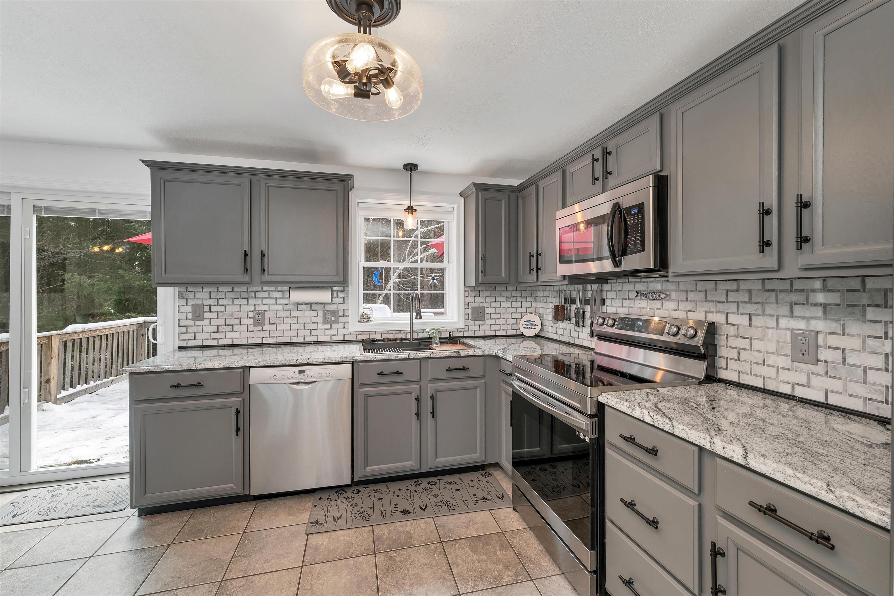 77 Cross Road Strafford, NH 03884 - Photo 13 of 55