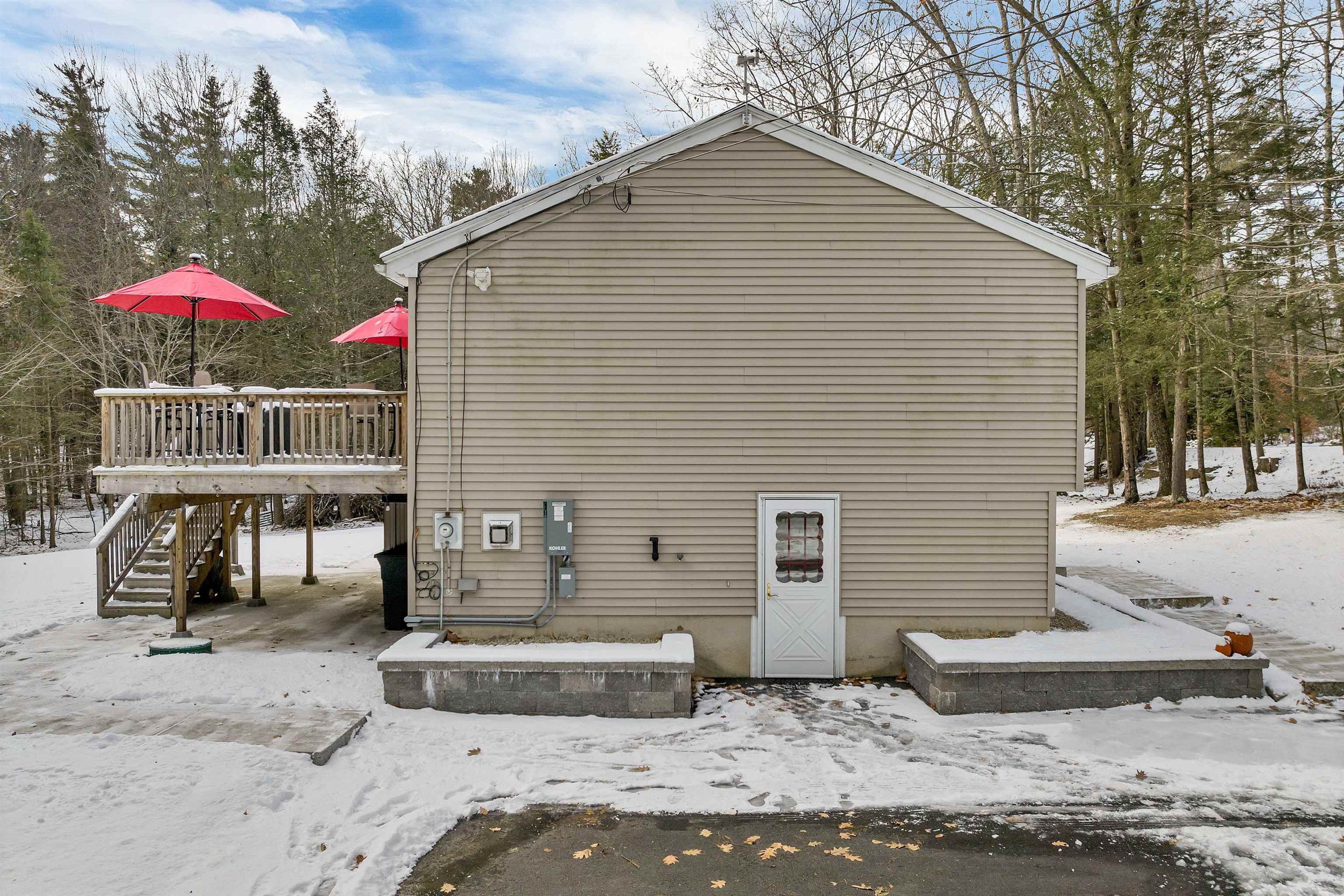 77 Cross Road Strafford, NH 03884 - Photo 4 of 55