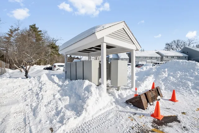 $275,000 | 25 Meadow Pond Drive, Unit J, Leominster, MA 01453