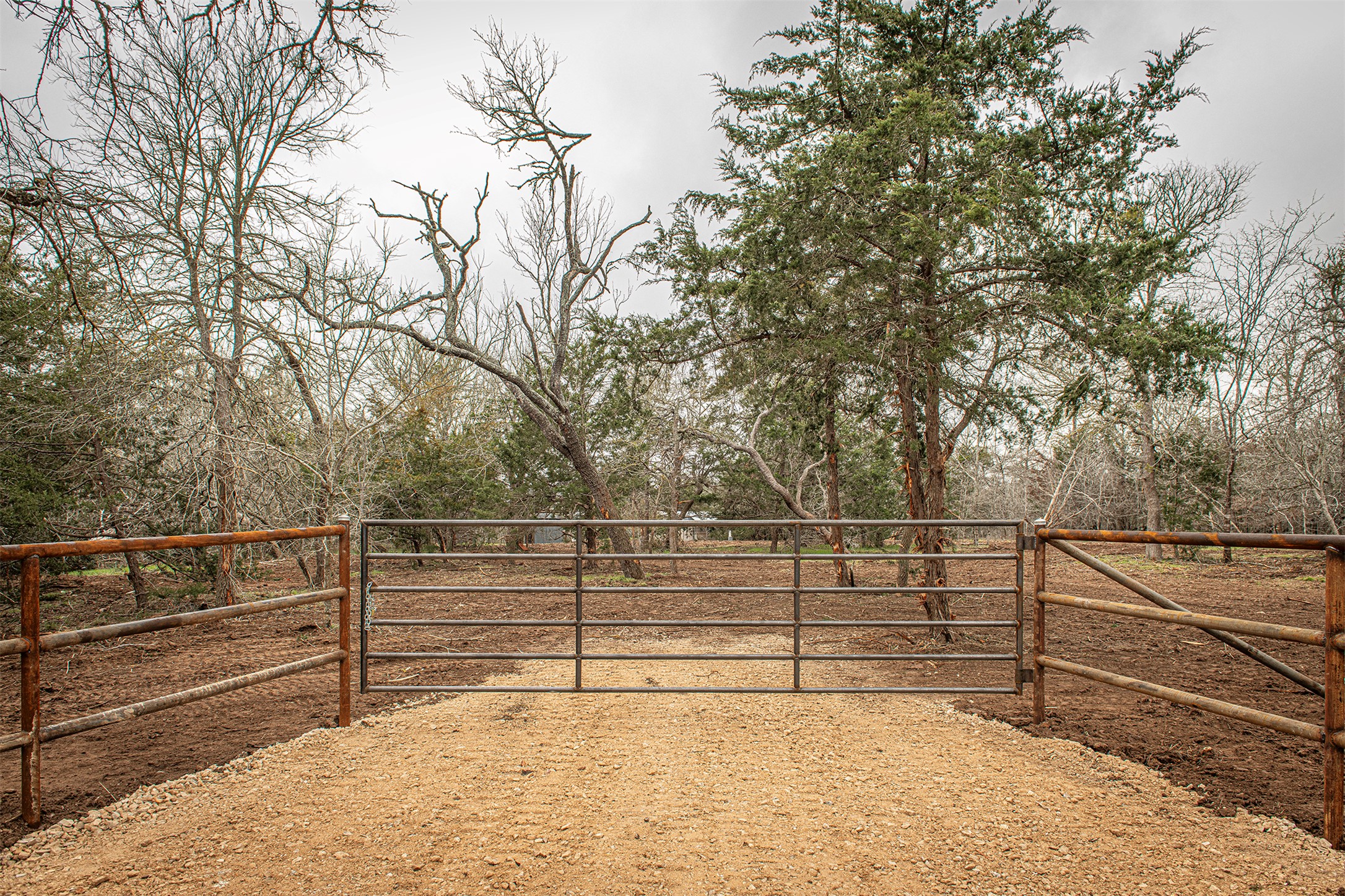 1005 Chamberlin Road Dale, TX 78616 - Photo 1 of 1 View of entry gate