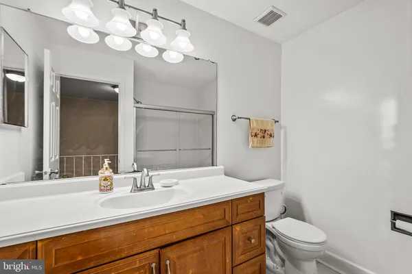 $575,000 | 8024 Bethelen Woods Lane, Springfield, VA 22153