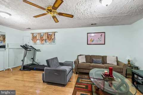 $575,000 | 8024 Bethelen Woods Lane, Springfield, VA 22153