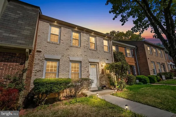 $575,000 | 8024 Bethelen Woods Lane, Springfield, VA 22153