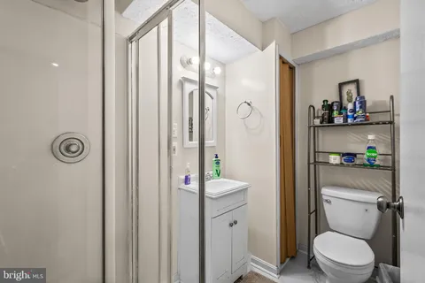 $575,000 | 8024 Bethelen Woods Lane, Springfield, VA 22153