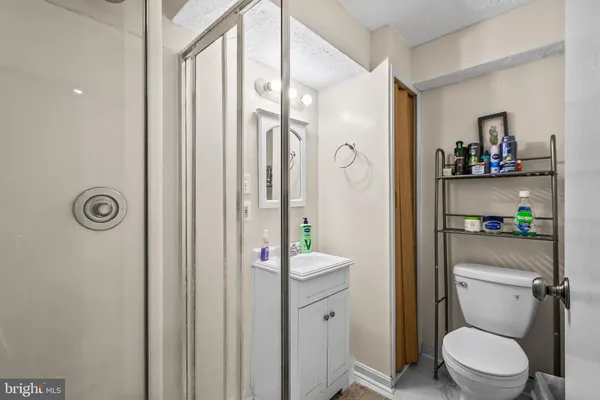 $575,000 | 8024 Bethelen Woods Lane, Springfield, VA 22153