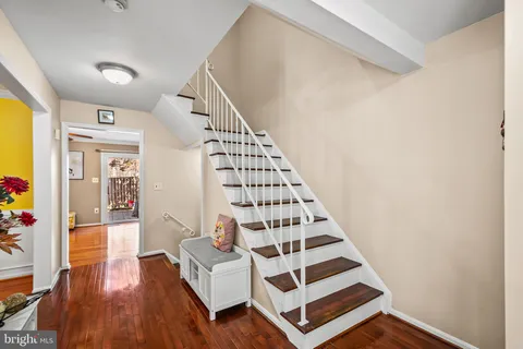 $575,000 | 8024 Bethelen Woods Lane, Springfield, VA 22153