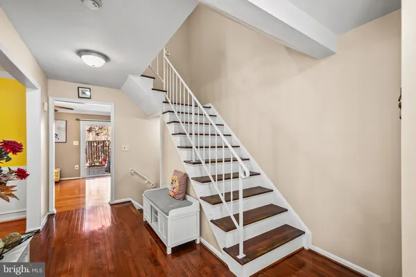 $575,000 | 8024 Bethelen Woods Lane, Springfield, VA 22153