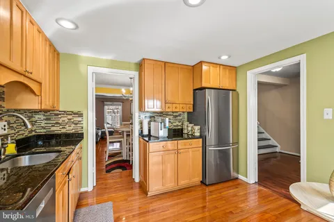 $575,000 | 8024 Bethelen Woods Lane, Springfield, VA 22153