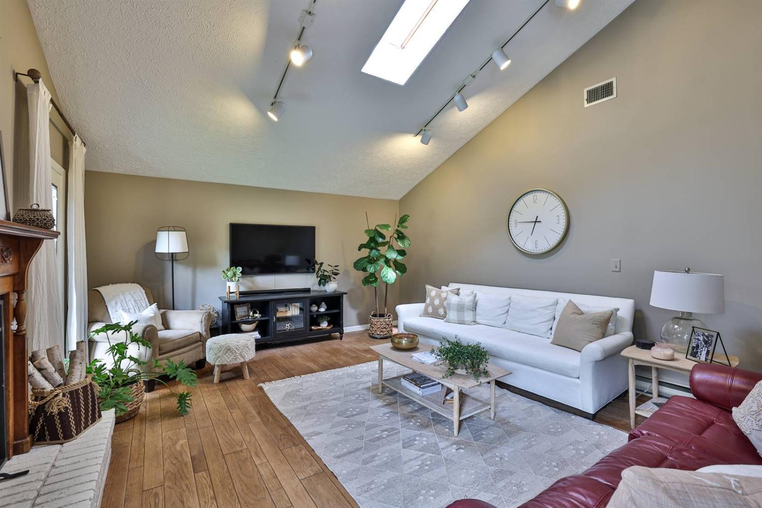 6480 Red Lion 5 Points Road Springboro, OH 45066 - Photo 8 of 40 Gallery Image 8
