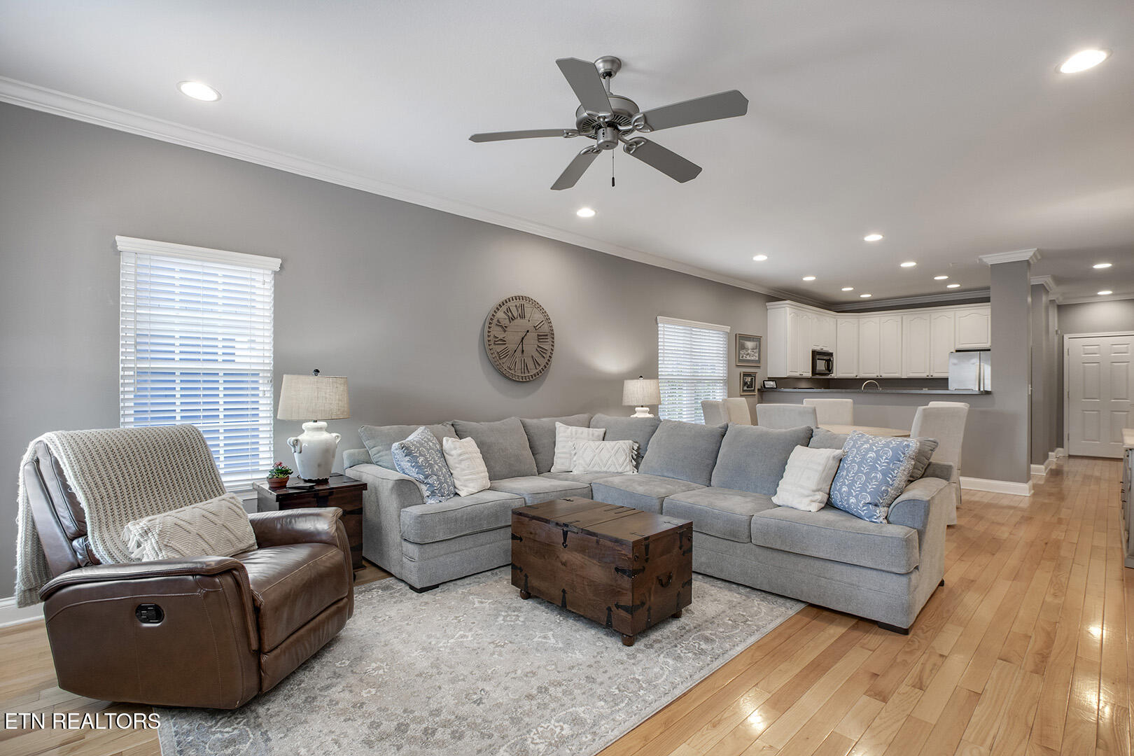 107 Liberty Court Oak Ridge, TN 37830 - Photo 6 of 32 06_LibertyCourt_105_Living01
