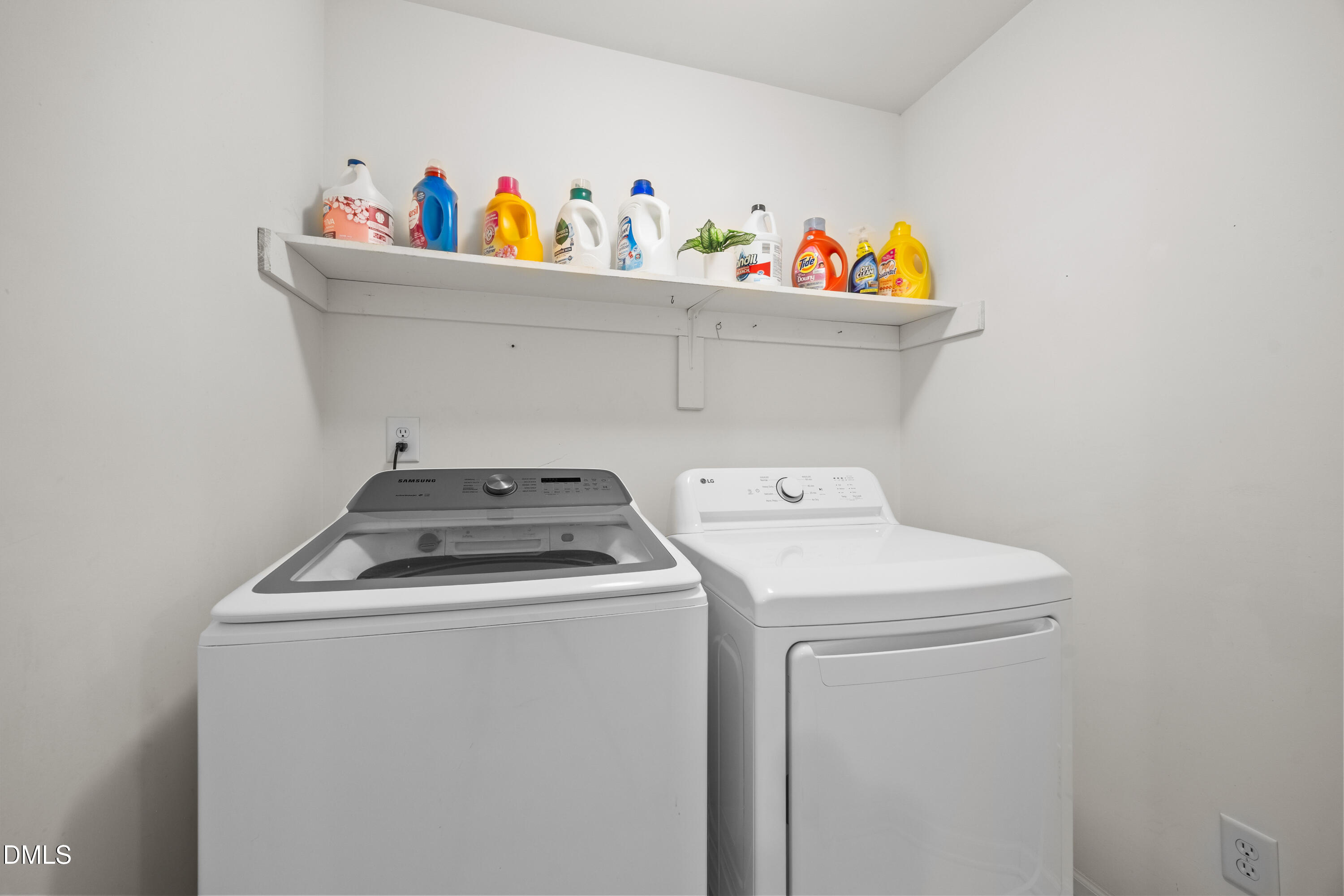 1407 Autumn Ridge Drive Durham, NC 27712 - Photo 44 of 52 Laundry