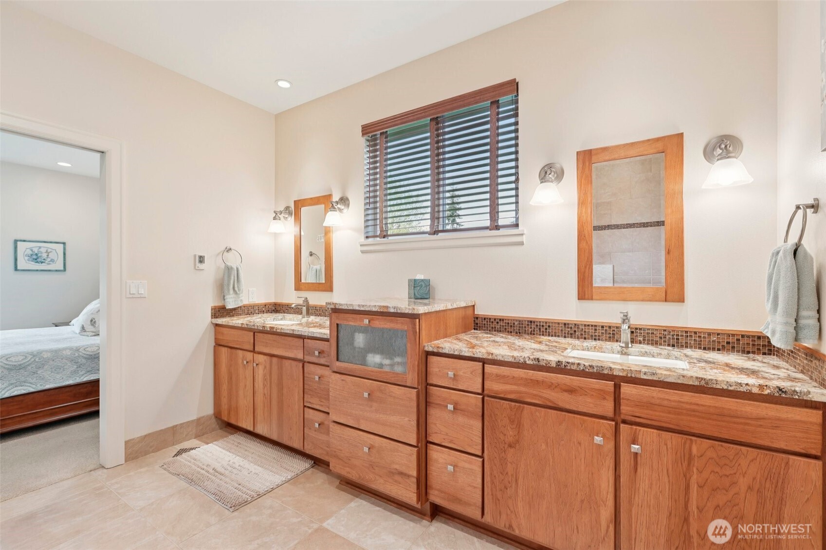 403 Russell Road Camano Island, WA 98282 - Photo 18 of 38 Gallery Image 18