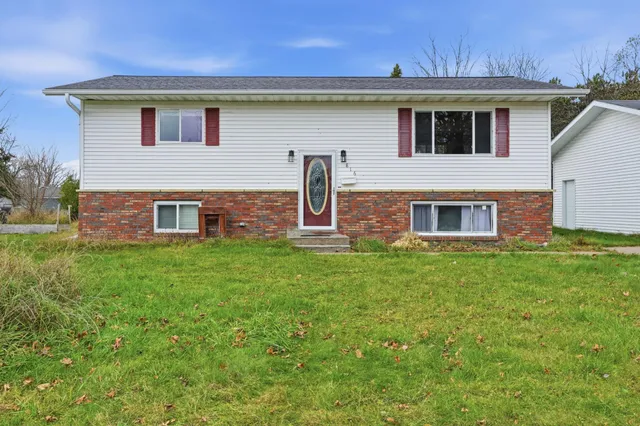 $210,000 | 816 East 9th Street South, Ladysmith, WI 54848