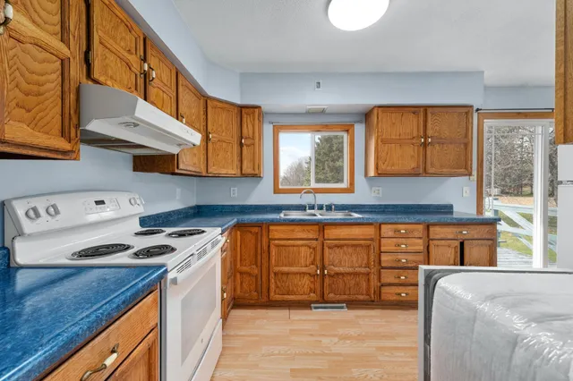 $210,000 | 816 East 9th Street South, Ladysmith, WI 54848