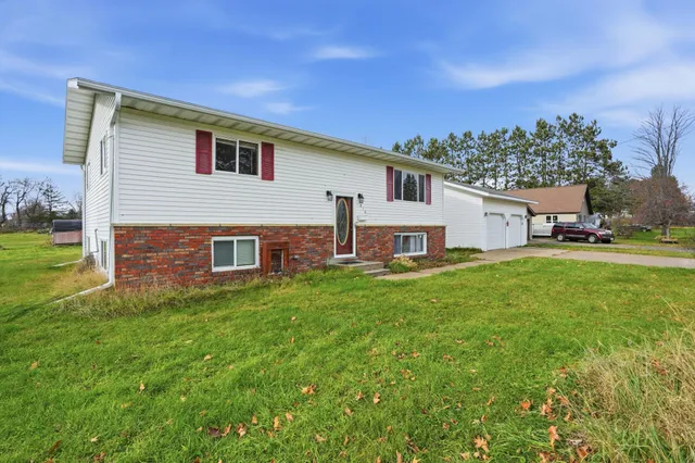 $210,000 | 816 East 9th Street South, Ladysmith, WI 54848