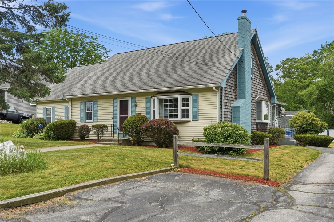 128 Grandview Avenue Lincoln, RI 02865 - Photo 45 of 48 Driveway