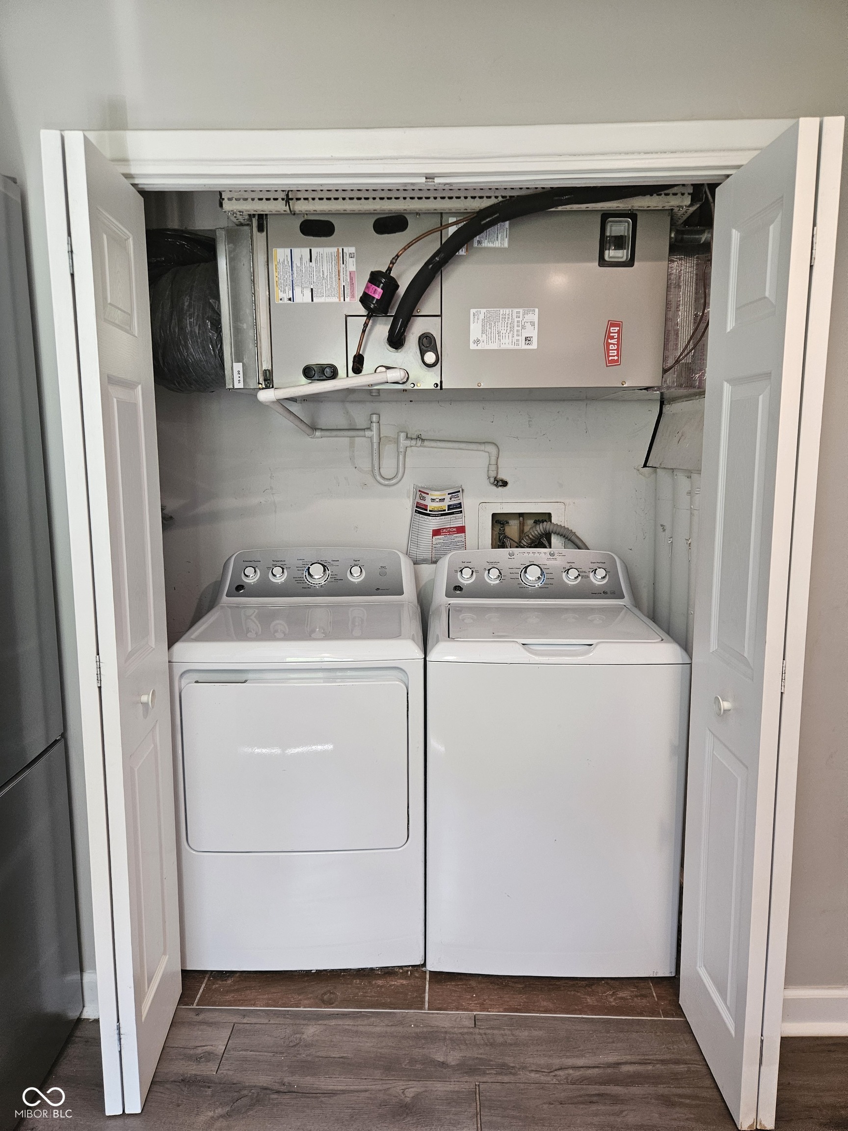 7919 Benjamin Drive Lawrence, IN 46226 - Photo 13 of 41