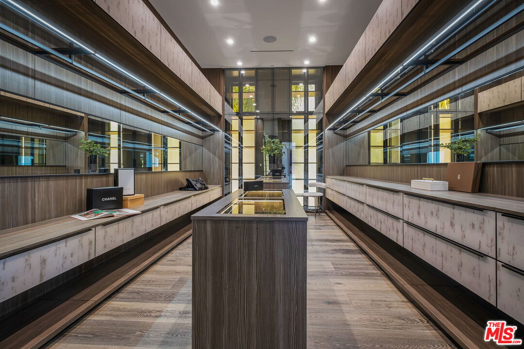 2304 Donella Circle Los Angeles, CA 90077 - Photo 20 of 35