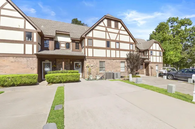 $228,000 | 12226 Glenview Drive, Montgomery, TX 77356