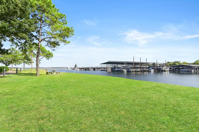 $228,000 | 12226 Glenview Drive, Montgomery, TX 77356