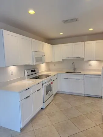 $3,500 | 20918 Estada Lane, Boca Raton, FL 33433