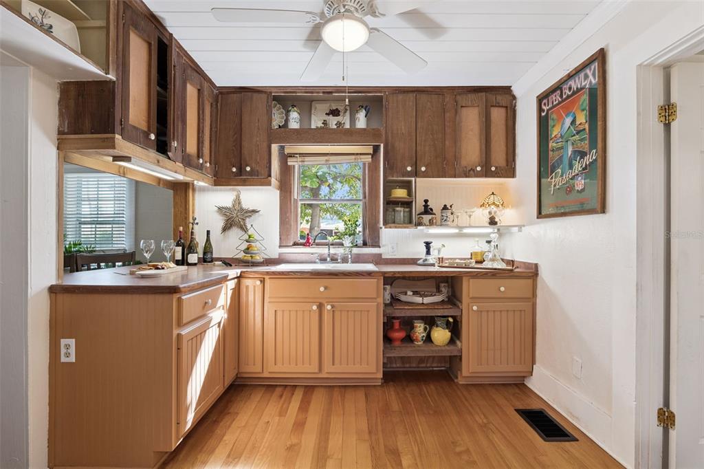 932 South Riverside Drive Edgewater, FL 32132 - Photo 17 of 66