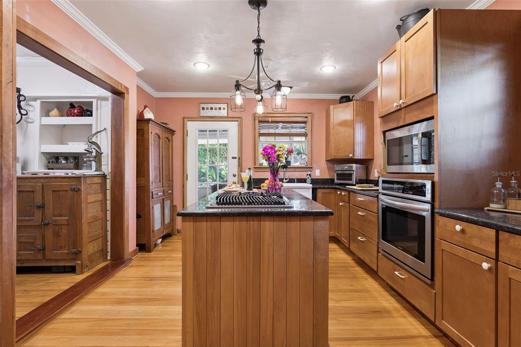 932 South Riverside Drive Edgewater, FL 32132 - Photo 6 of 66