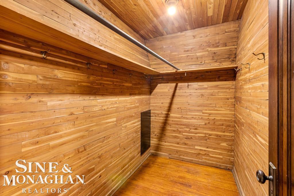 1027 Yorkshire Road Grosse Pointe, MI 48230 - Photo 40 of 64 50106116-39.JPG