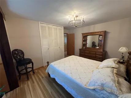 $649,999 | 98 West 8th Street, Deer Park, NY 11729