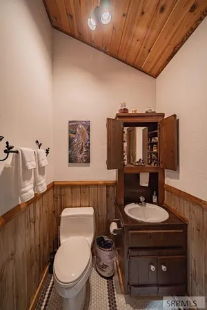 $1,325,000 | 1528 Highway 47, Ashton, ID 83420