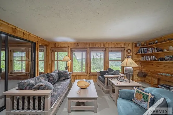 $1,325,000 | 1528 Highway 47, Ashton, ID 83420