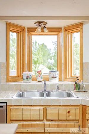 $1,325,000 | 1528 Highway 47, Ashton, ID 83420