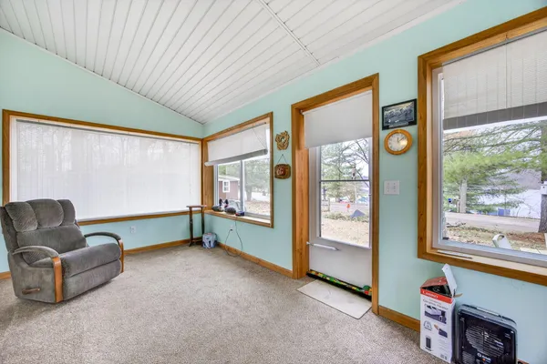 $259,900 | 11035 1st Street, Mecosta, MI 49332