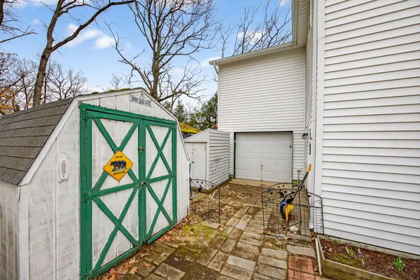 $259,900 | 11035 1st Street, Mecosta, MI 49332
