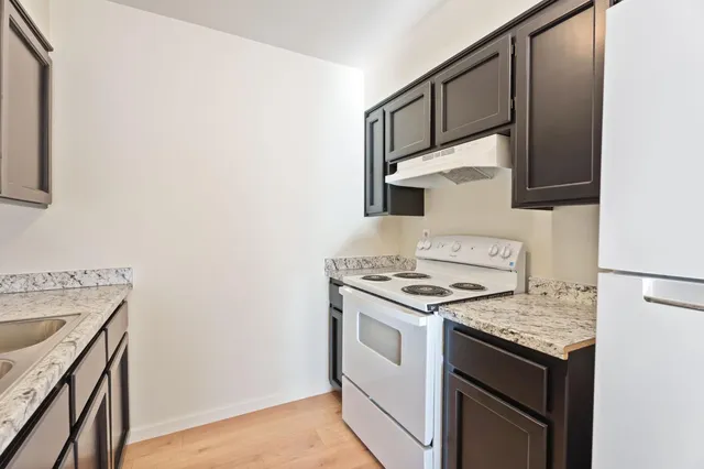 $2,388,000 | 609 Moore Street, Madera, CA 93638