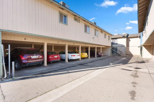 $2,388,000 | 609 Moore Street, Madera, CA 93638