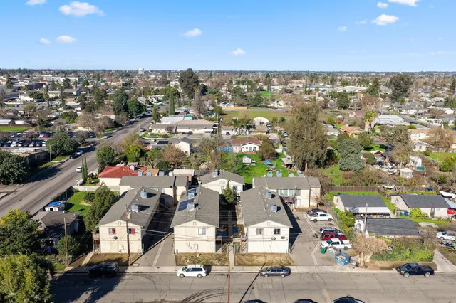 $2,388,000 | 609 Moore Street, Madera, CA 93638