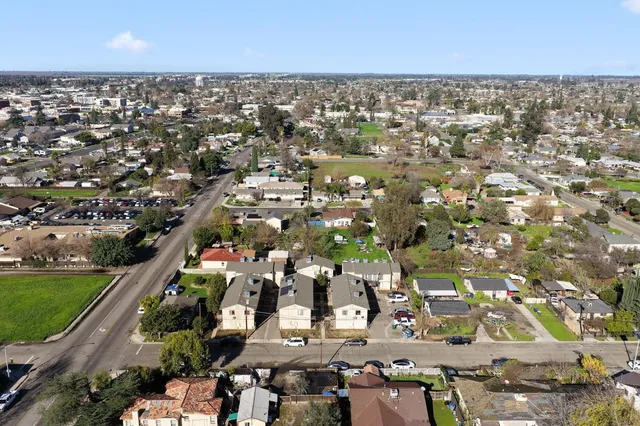 $2,388,000 | 609 Moore Street, Madera, CA 93638