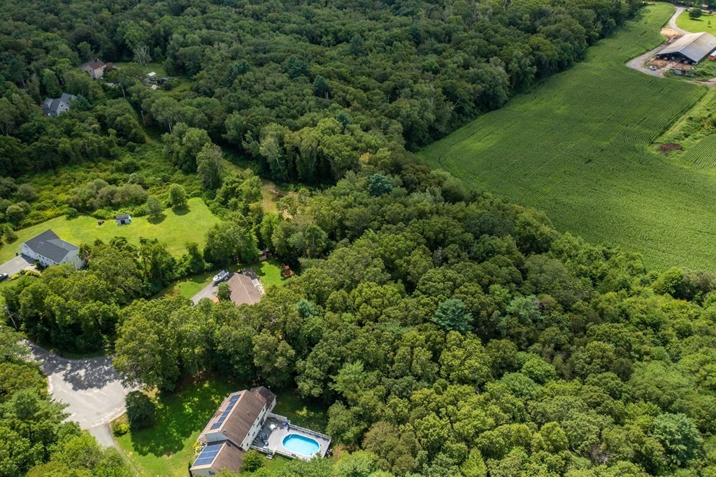 708 Hixbridge Road Westport, MA 02790 - Photo 10 of 15 Gallery Image 10