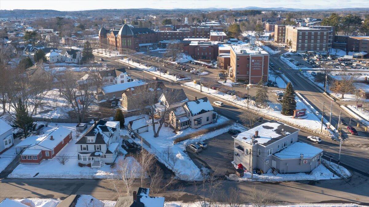 347 Sabattus Street Lewiston, ME 04240 - Photo 8 of 54 347 Sabattus St