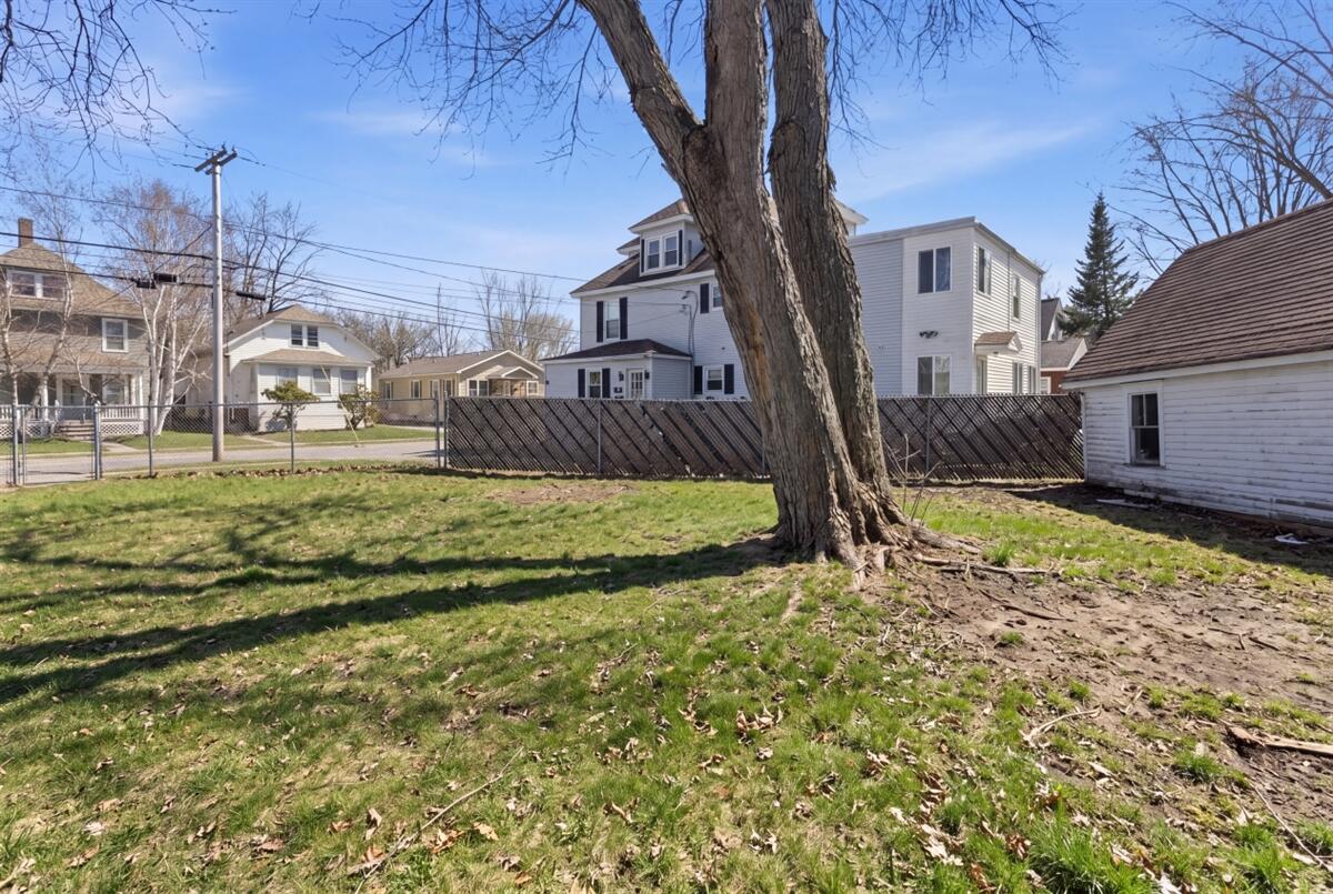 347 Sabattus Street Lewiston, ME 04240 - Photo 9 of 52 Yard