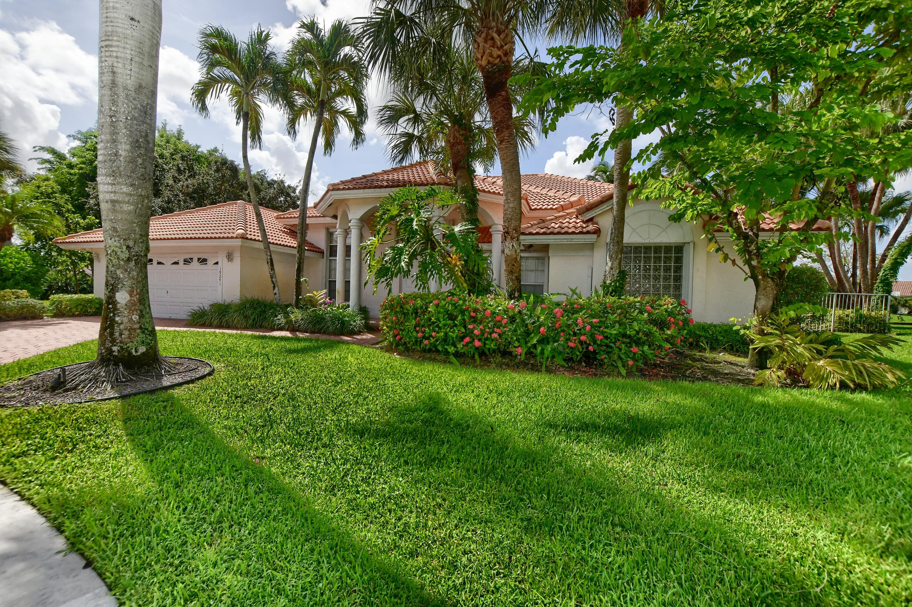 19241 Inkwood Court Boca Raton, FL 33498 - Photo 17 of 86 17_ebf_1405-hdr(5)