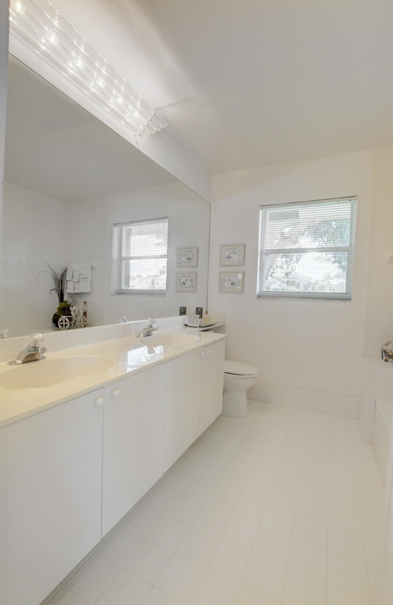 19241 Inkwood Court Boca Raton, FL 33498 - Photo 44 of 86 44_ebf_1536_37_38_39_40