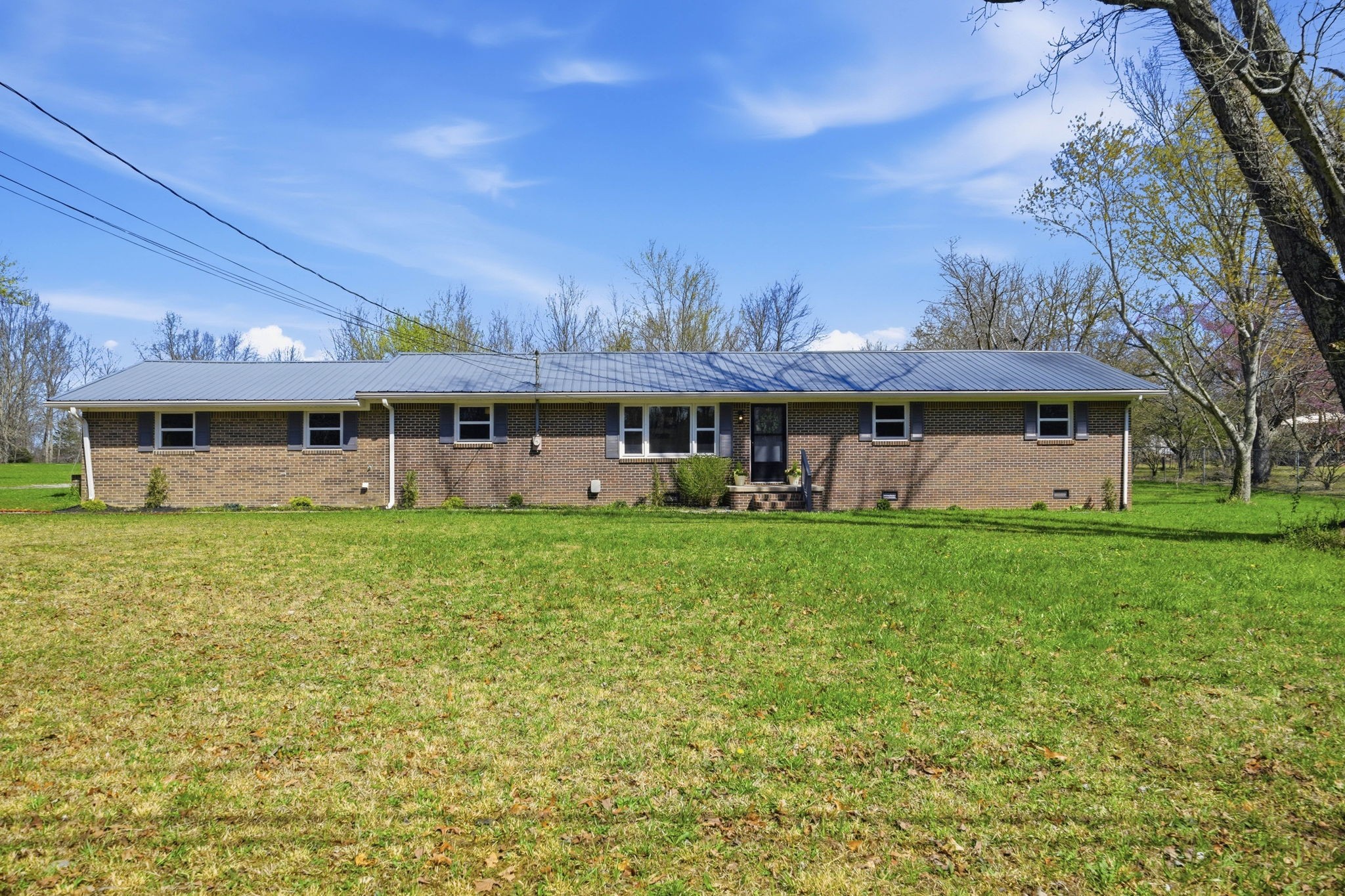 166 Bains Road Hillsboro, TN 37342 - Photo 2 of 37 front view of a house with a big yard